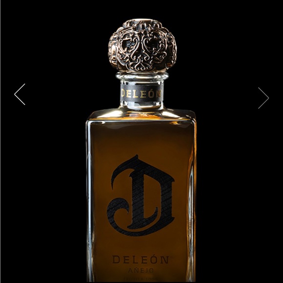 DeLeon tequila bottle decorative top - Picture 2 of 5